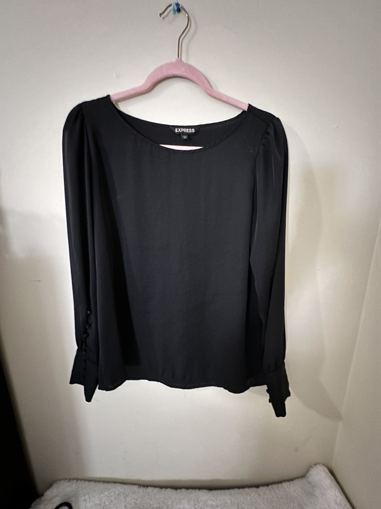 Woman’s tops size s/m - photo 3
