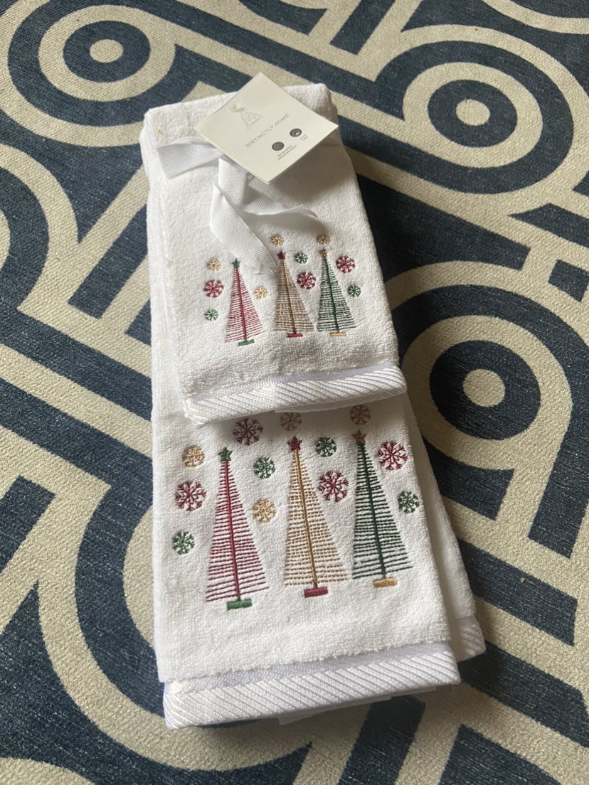 Two pack holiday towels #freecycle