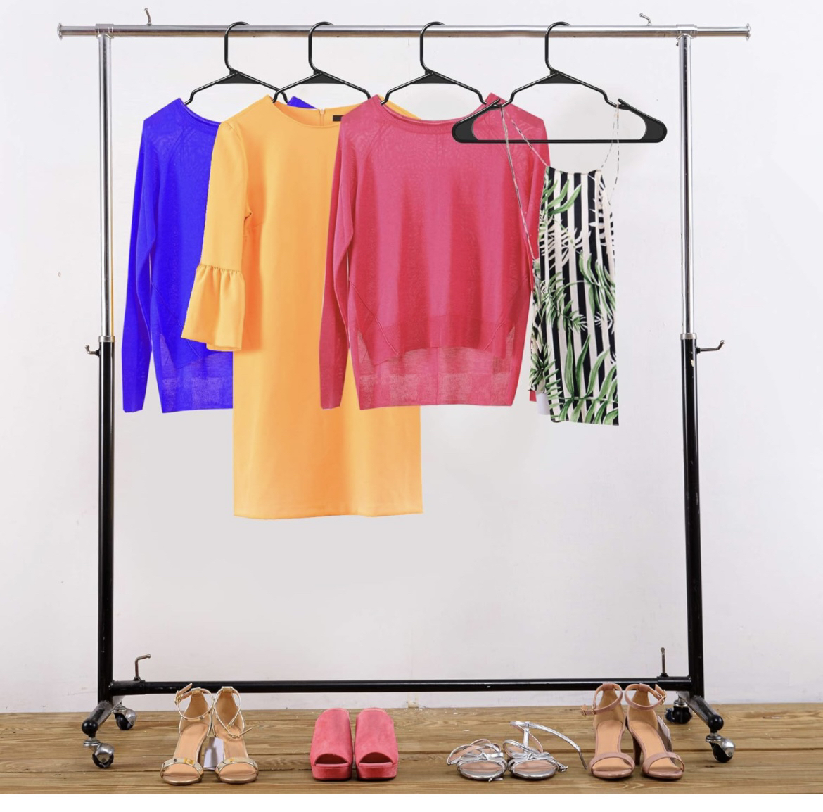 Clothes hanger - photo 2