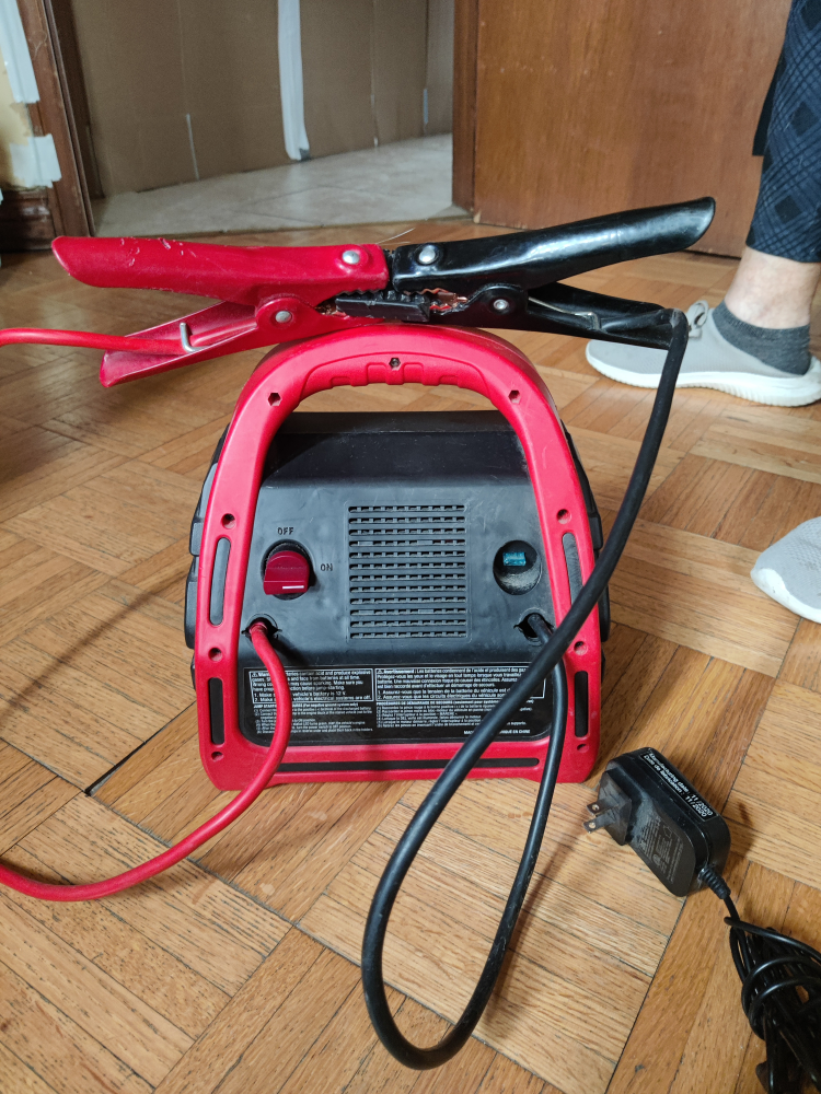 motor master battery booster pack - photo 2