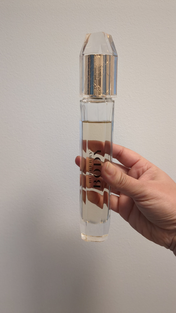 Burberry Body perfume thumbnail