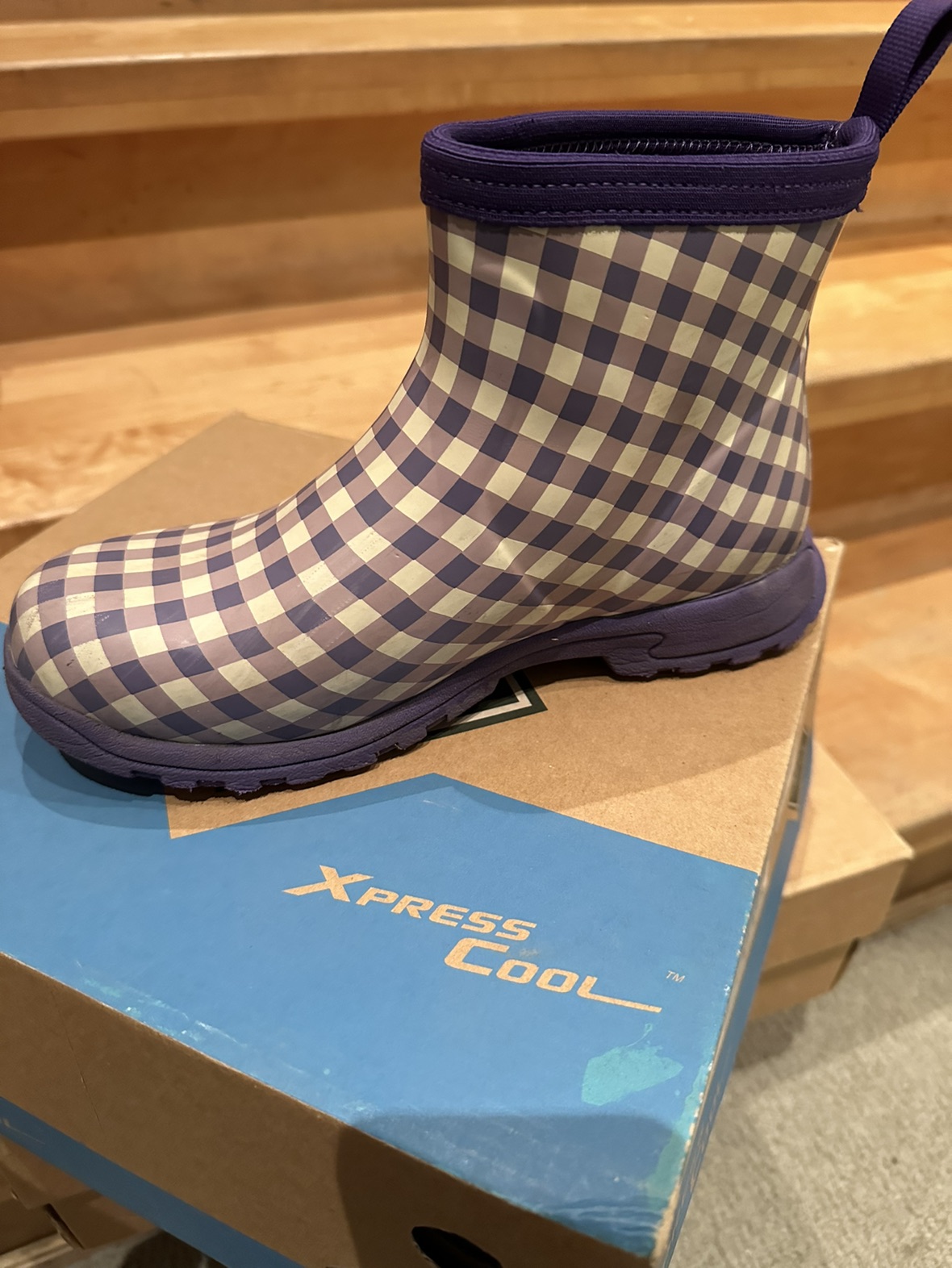 Rain boots thumbnail