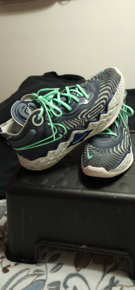 Nike Men's Air Zoom GT Run image indicator(4)