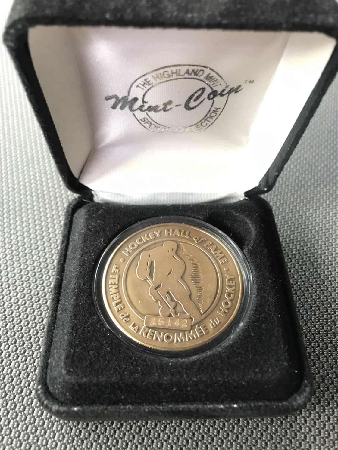 Wayne Gretzky Hockey Hall Of Fame Bronze Coin