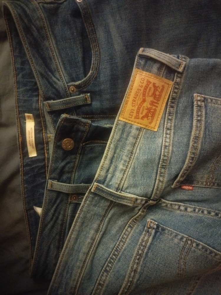 Levis Jeans thumbnail
