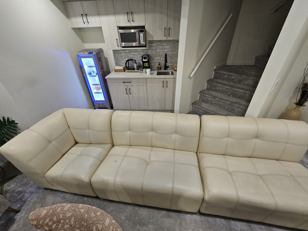 sectional - photo 2