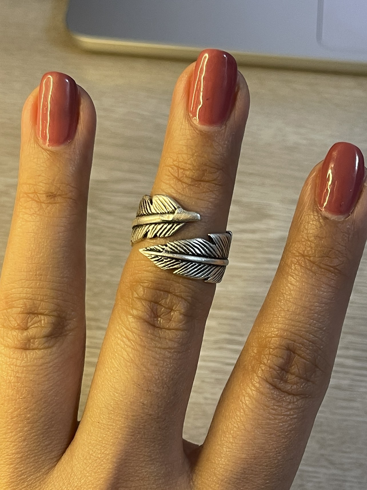 Vintage handmade leaf shape ring