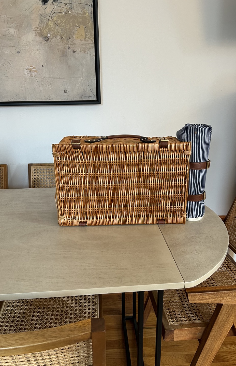 Picnic basket- Set for 4 with Insulated Cooler Bag and Blanket