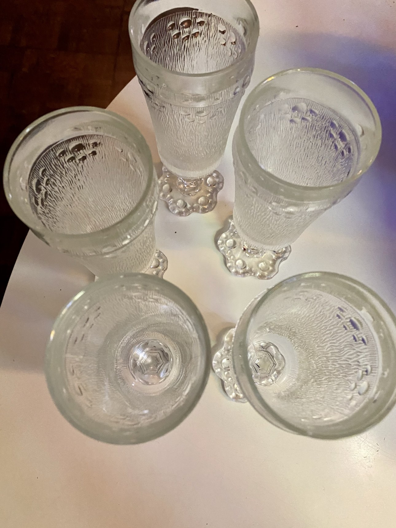 Set of 5 Beautiful Glasses image indicator(3)