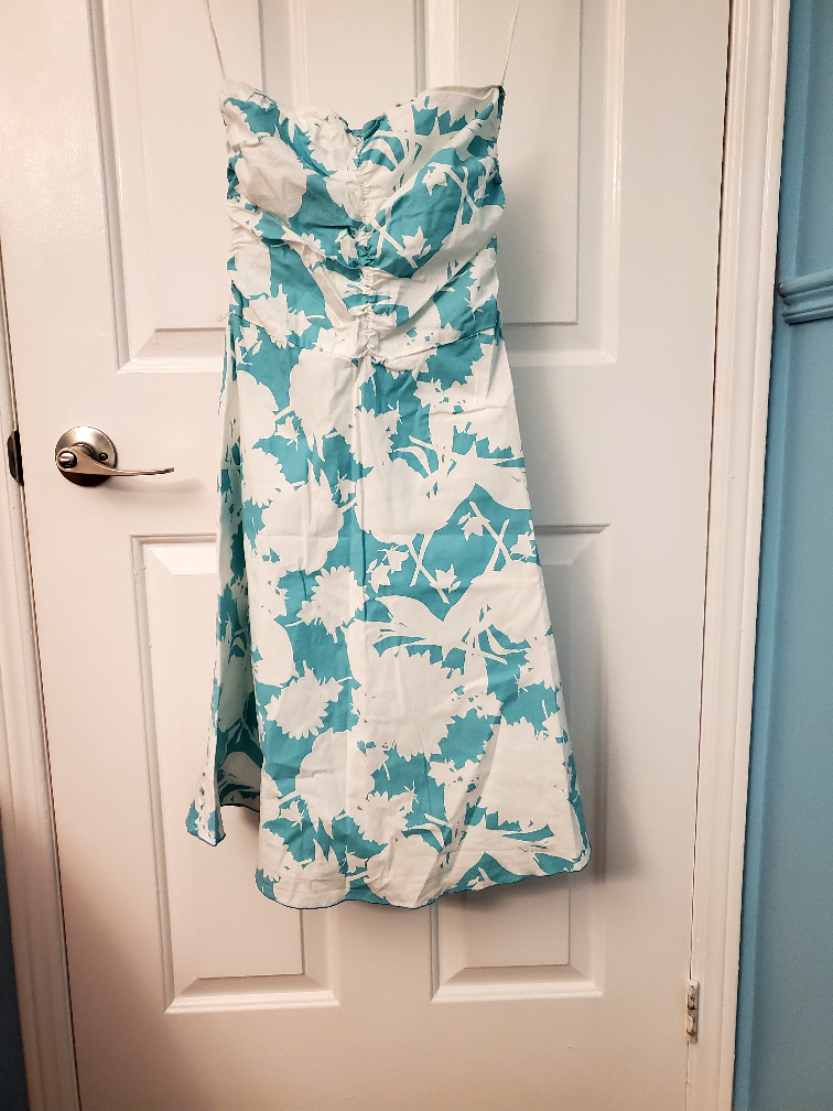 Floral pattern strapless dress image indicator(3)