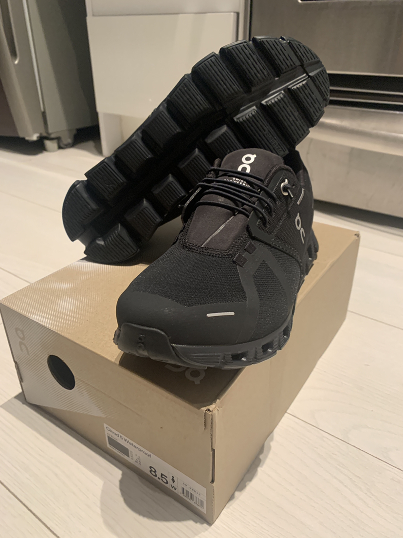On Cloud 5 Waterproof women’s shoes, size 8.5 - photo 3