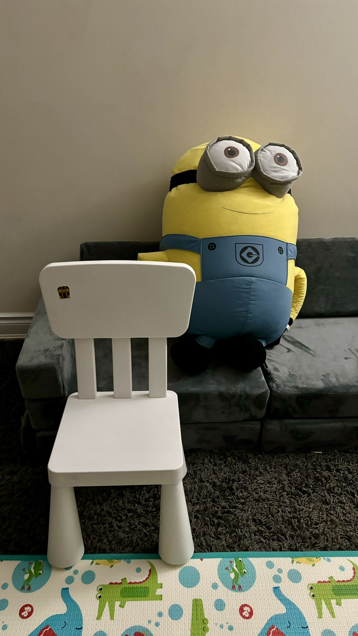 Giant minion