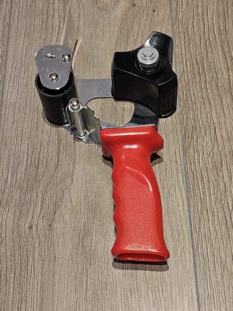 Tape roller tool for packing boxes thumbnail