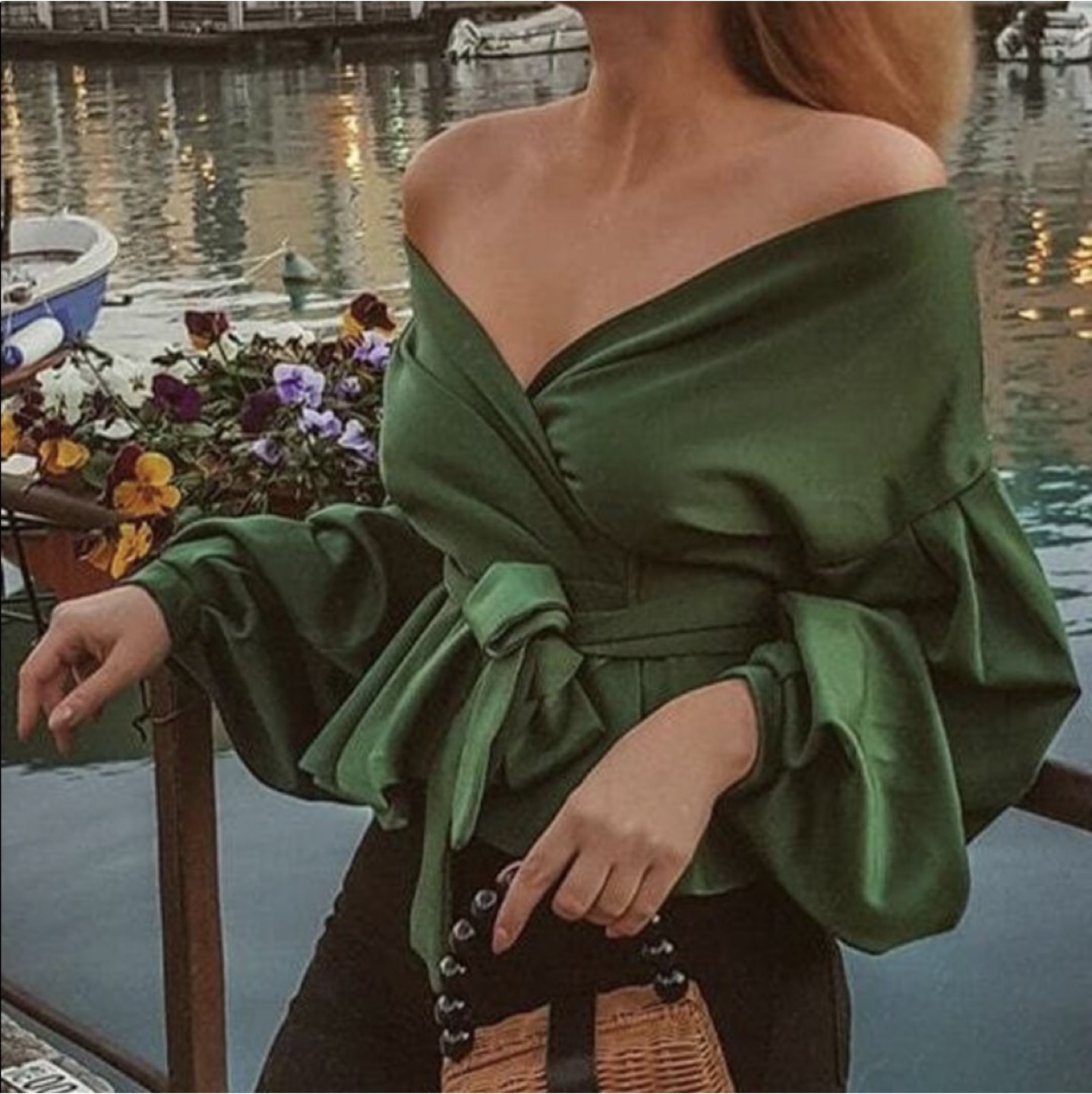 NEW Belted peplum blouse with balloon sleeves XS image indicator(4)