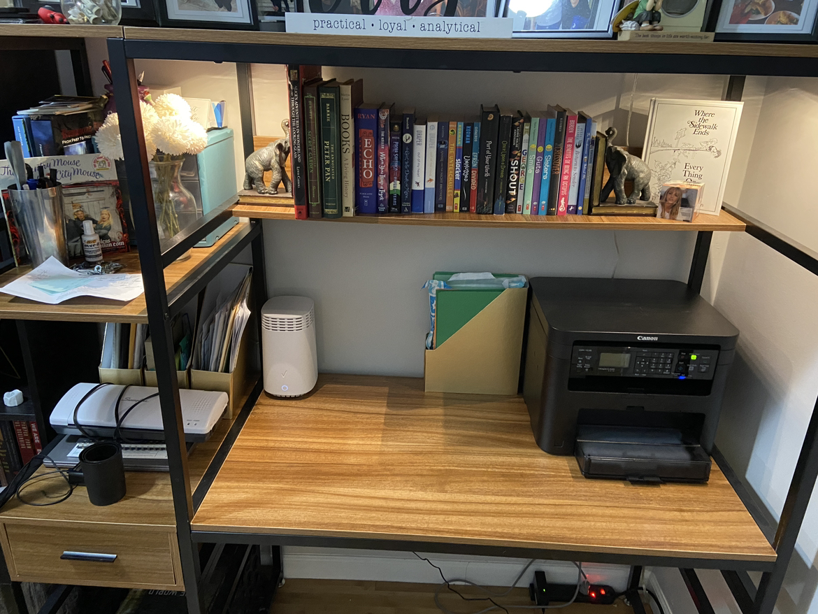 Desk with hutch - photo 3