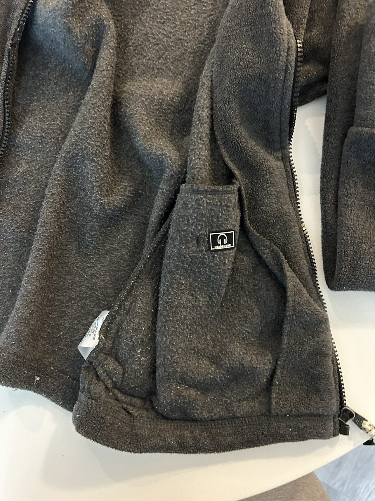 Calvin Klein Sweater image indicator(2)