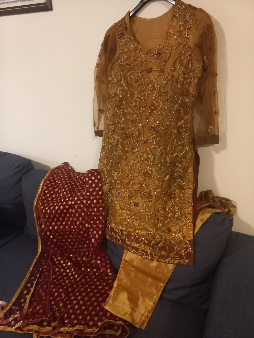 Pakistani dress thumbnail