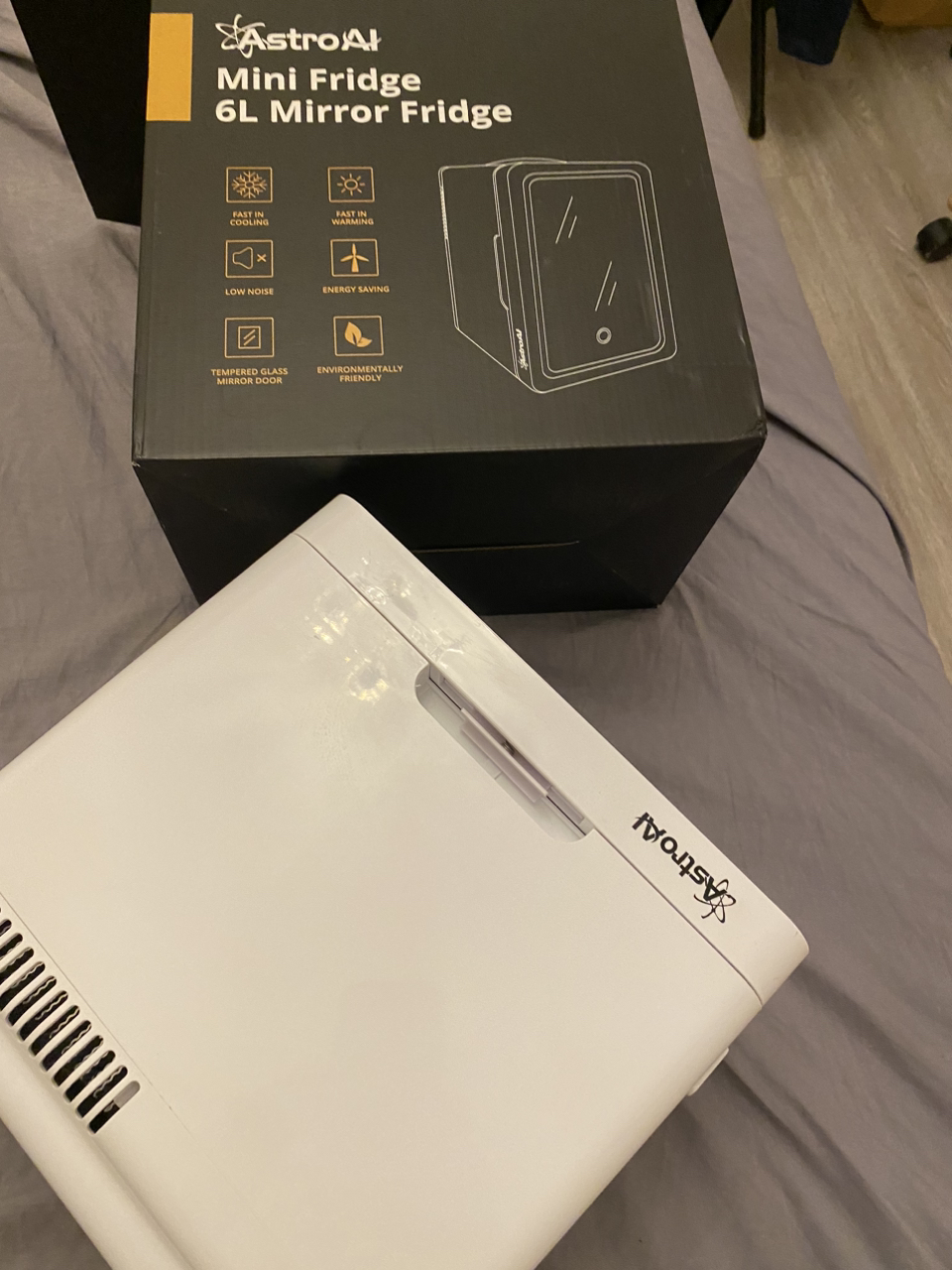 AstroAI Mini Fridge Skincare (Mirror & Light) image indicator(2)