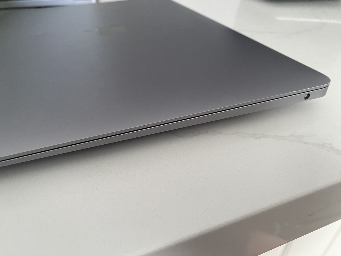 MacBook Air 2019 i5 - photo 2