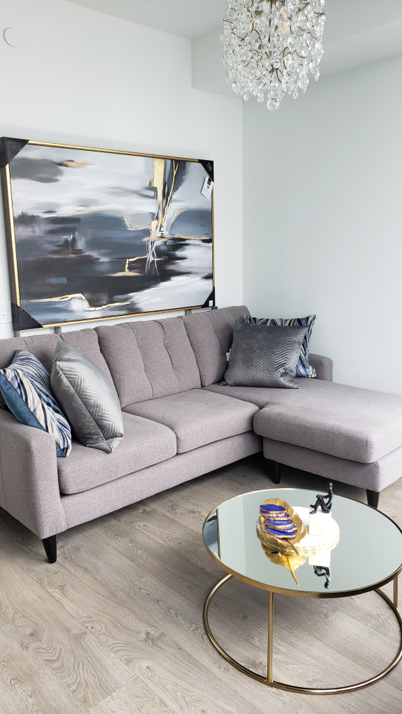 Sectional couch. very comfortable. made in Canada thumbnail