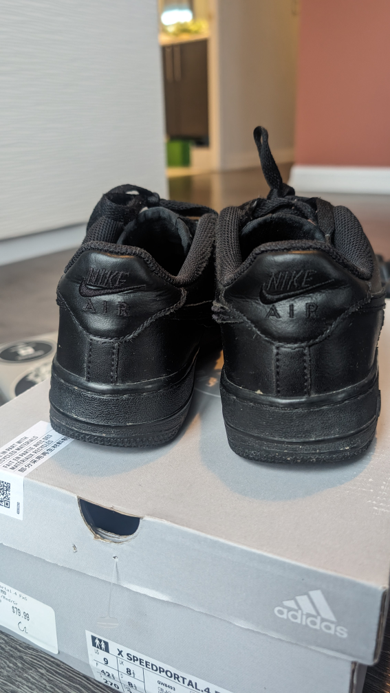 black sneakers Nike air - photo 3