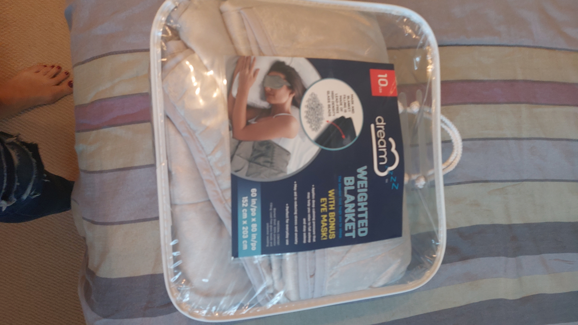 Weighted blanket with mask