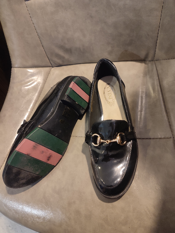 Black Horsebit slip on gloss loafers image indicator(3)