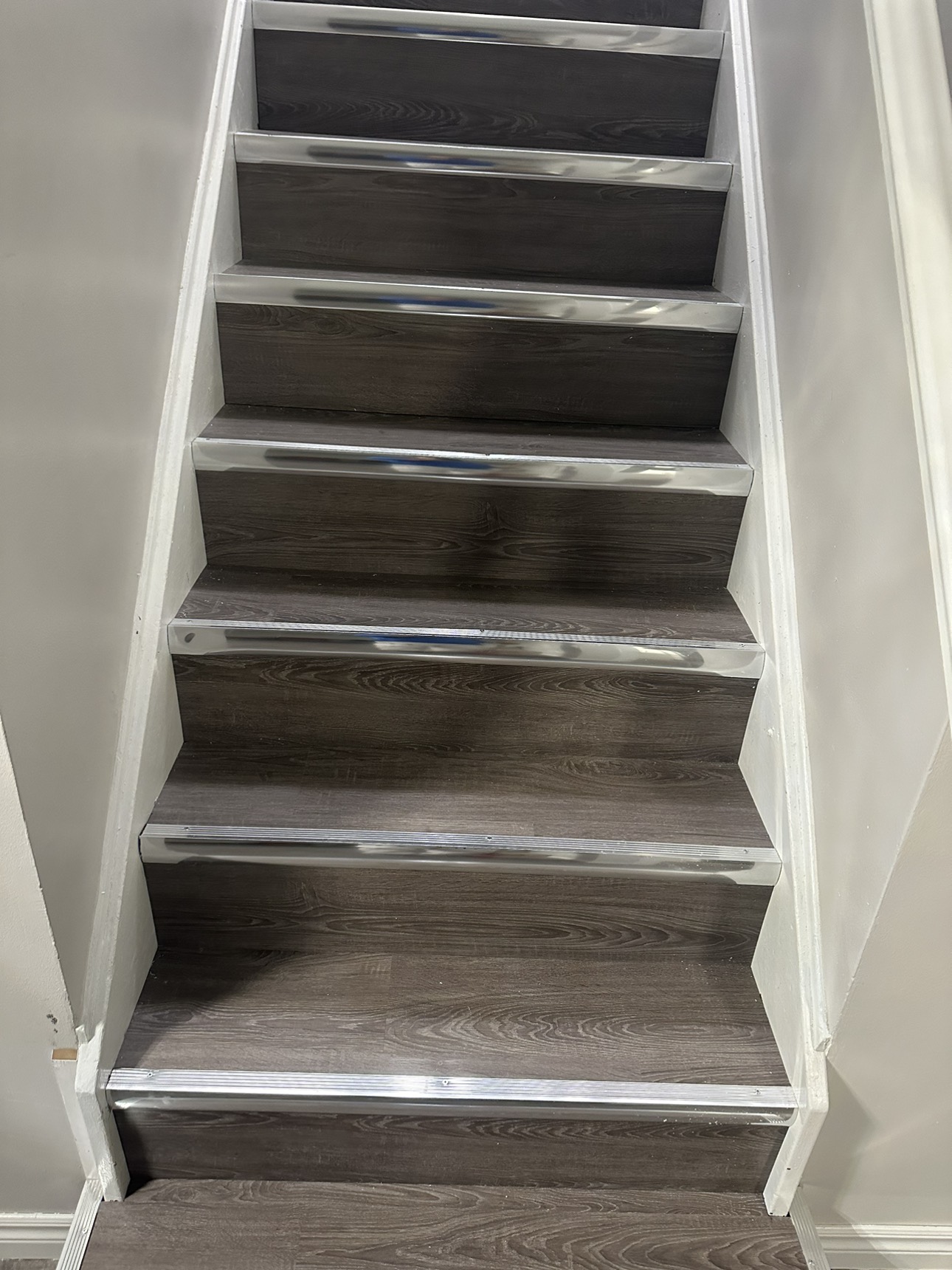 Vinyl/laminate steps - photo 5