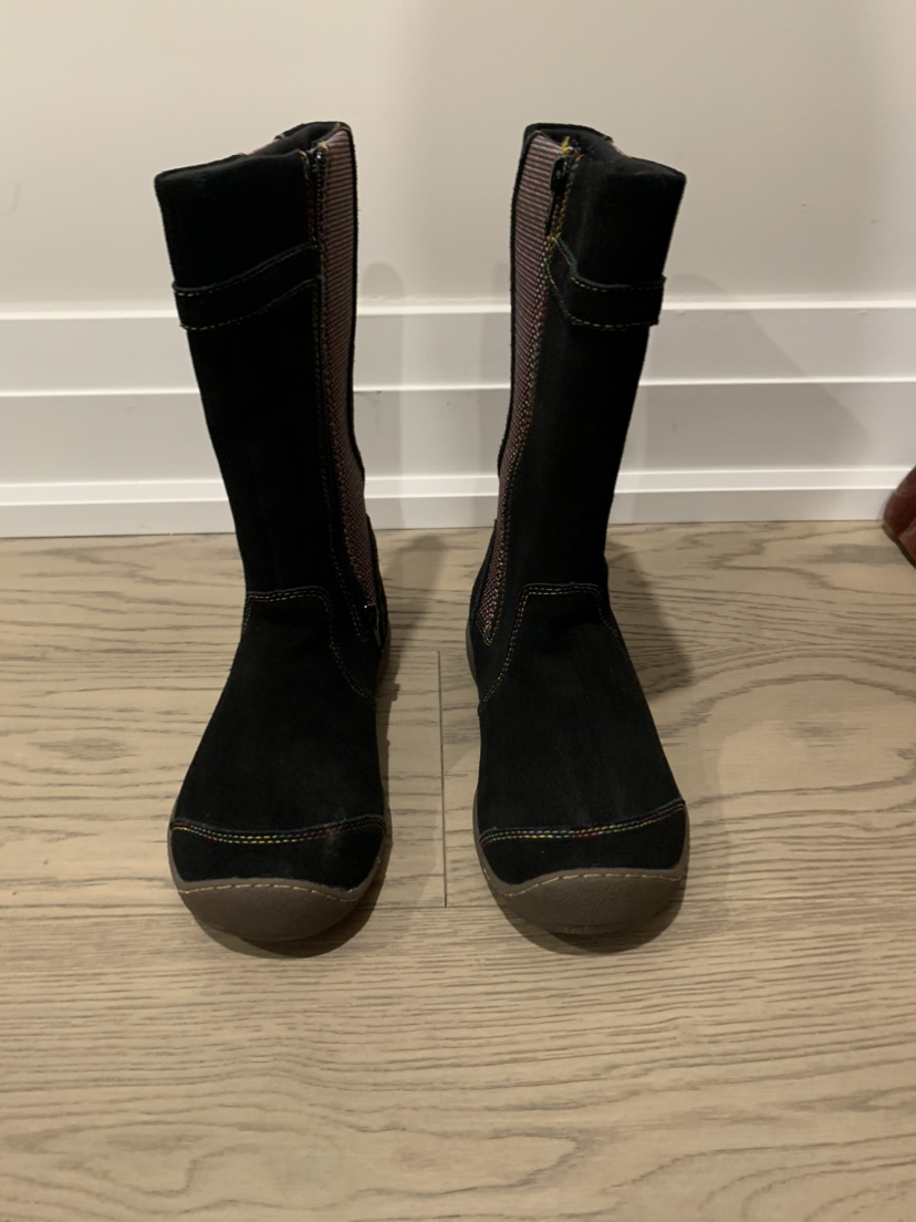 Keen girls boots