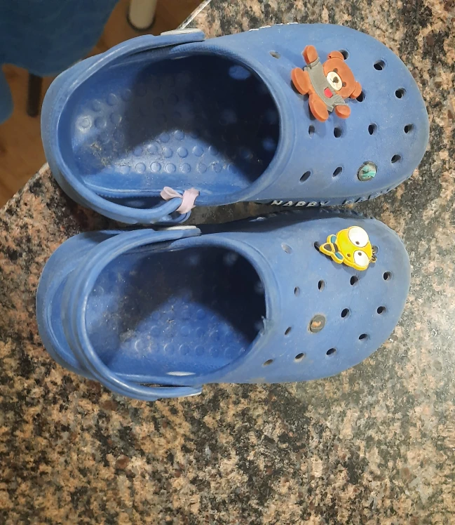 Crocs #freecycle 🧡 thumbnail