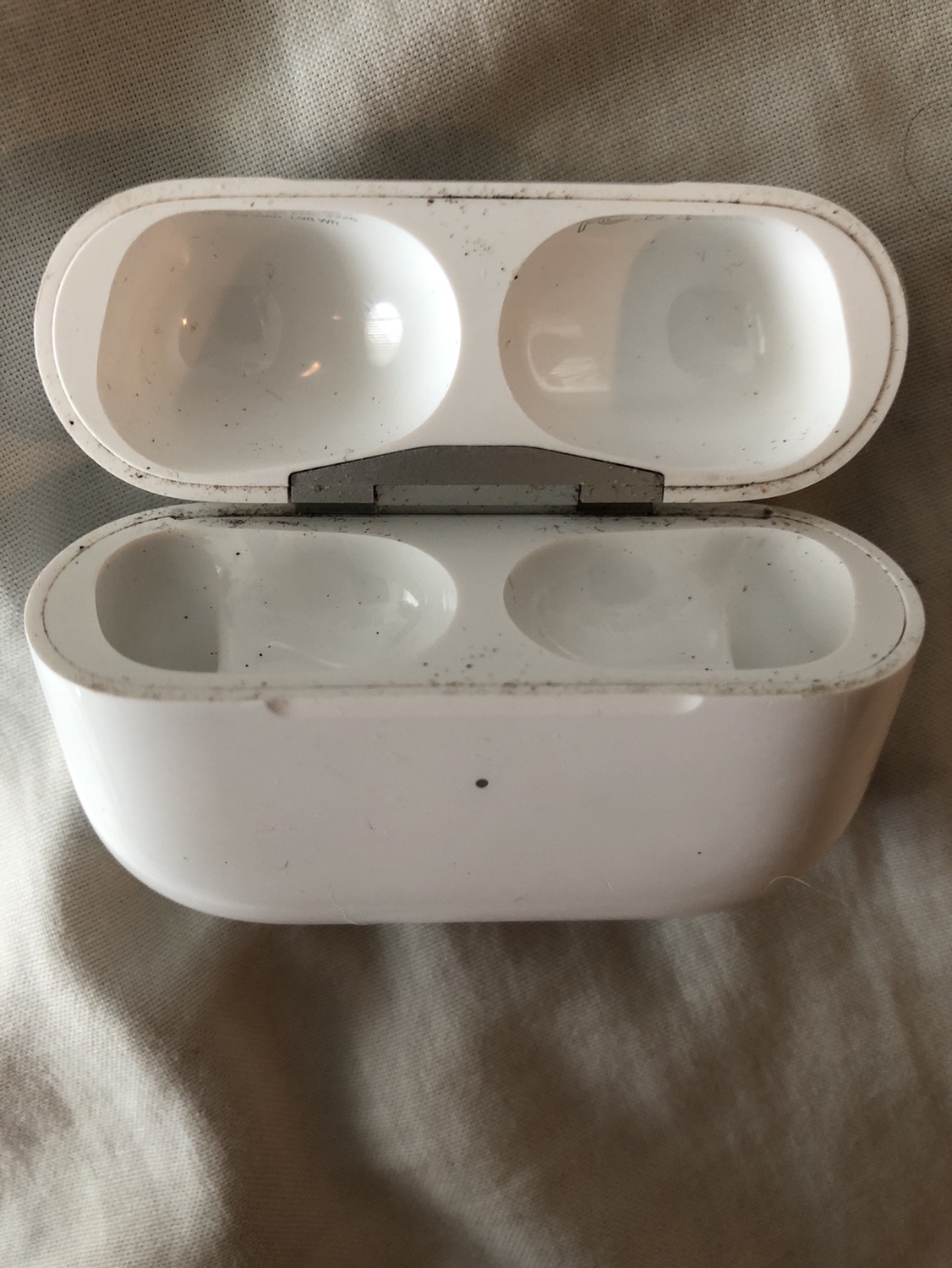 AirPods charger 🌱 image indicator(3)