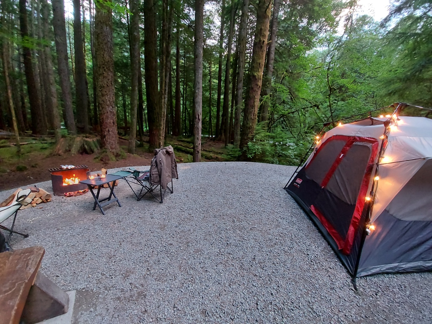 Coleman instant tent(4p)+ rainfly =$60 - photo 5