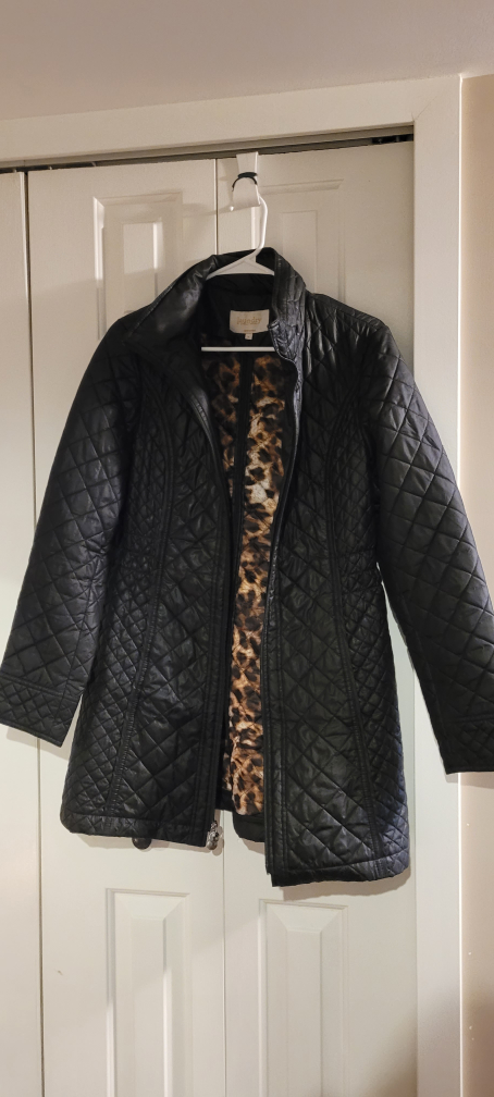 Black coat small, not waterproof - photo 2