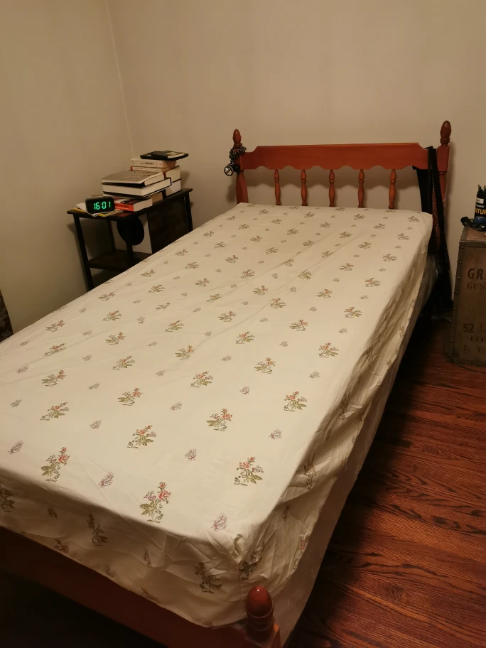 Bed and mattress