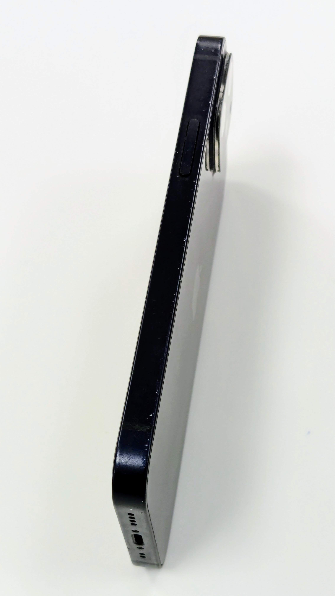 12 Mini Used in Case - 128gb - 85 BH image indicator(3)