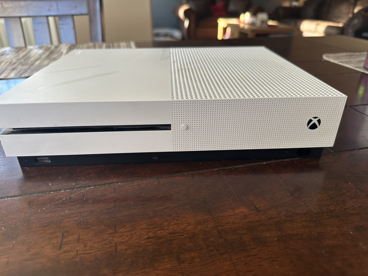 Xbox One S