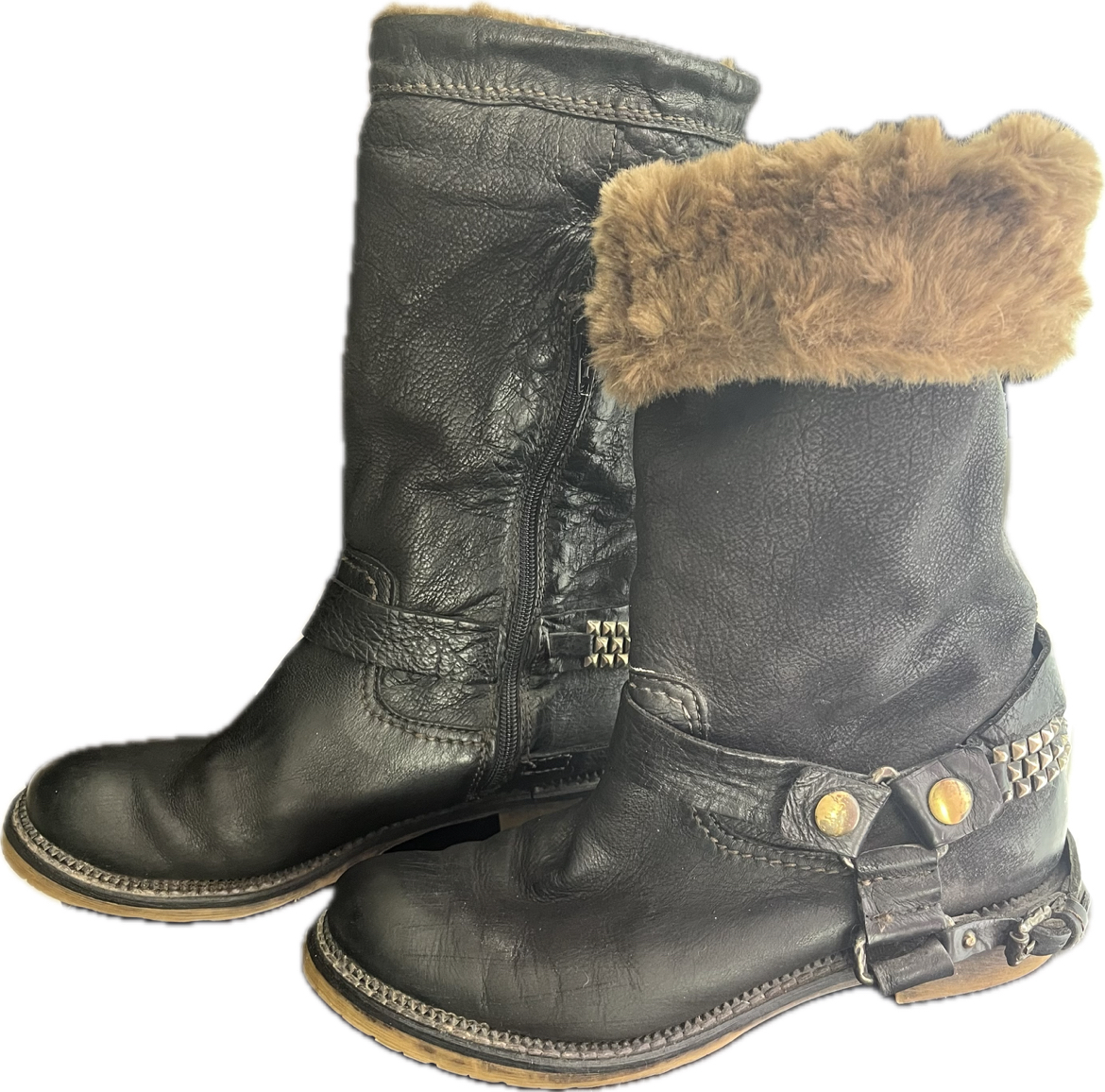 Pakro women’s boots size 37(7) Pick up in tuxedo