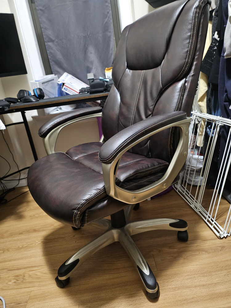 Amazon basics chair
