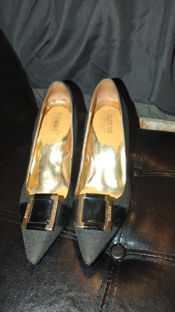 Guess black heels