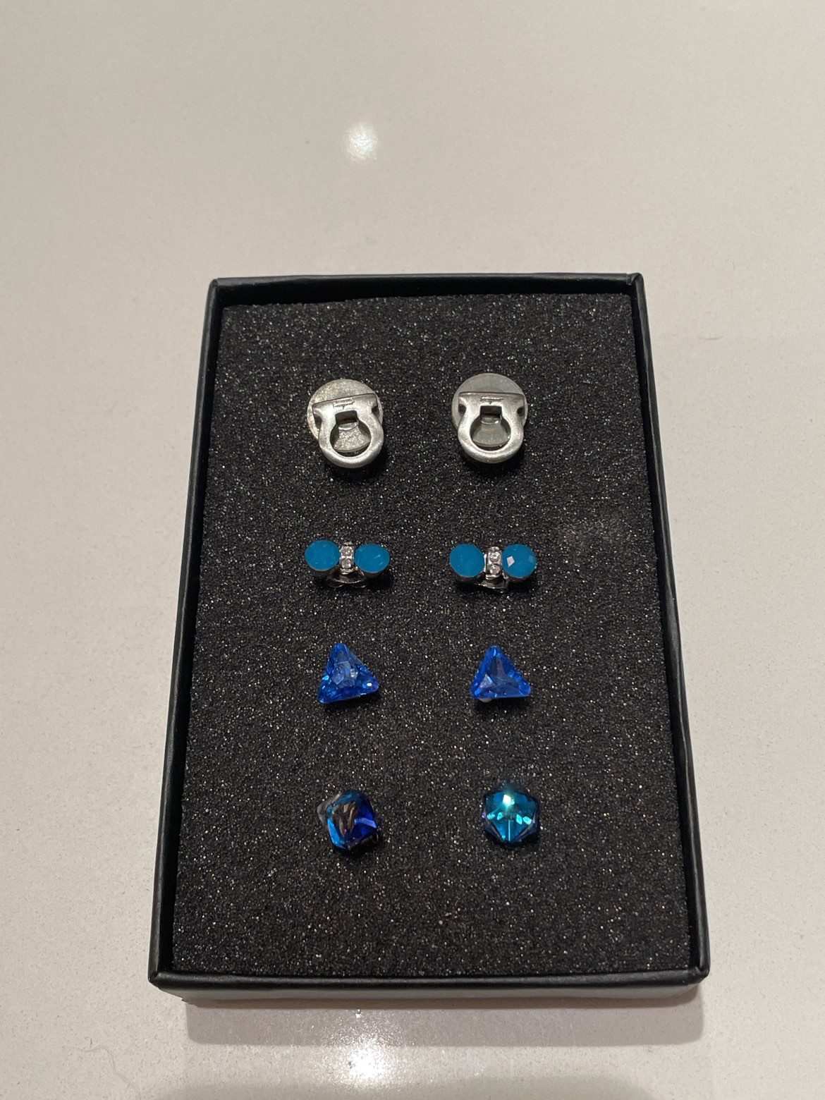 16 Earrings and Necklaces for $10 thumbnail