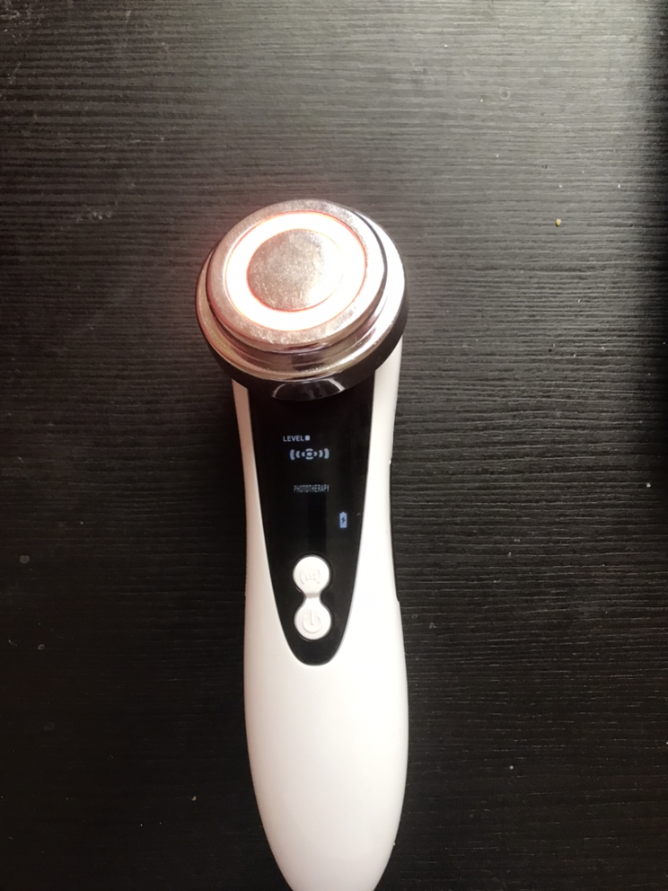 Facial rechargeable massager - photo 3