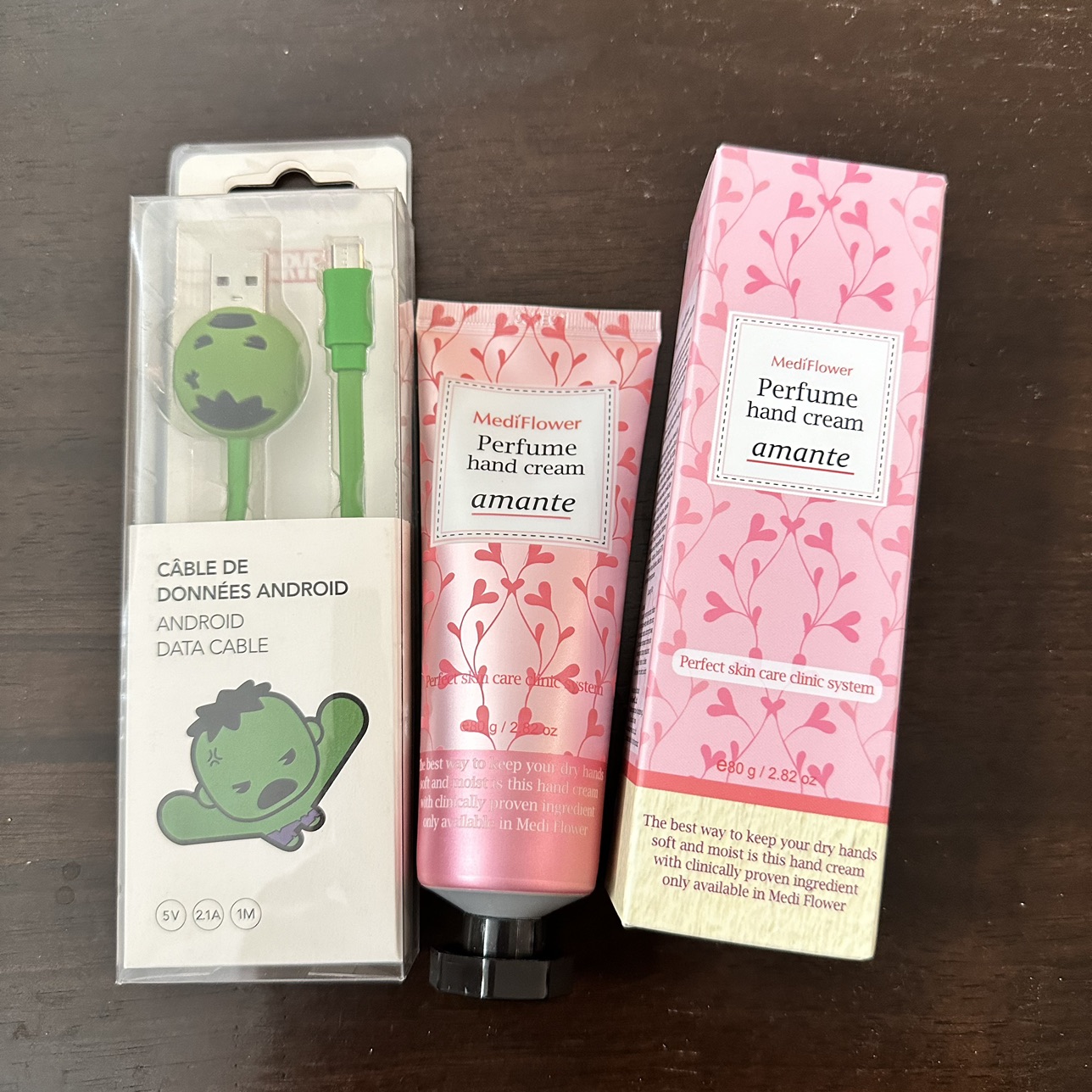 Brand new Hand Cream & Data Cable