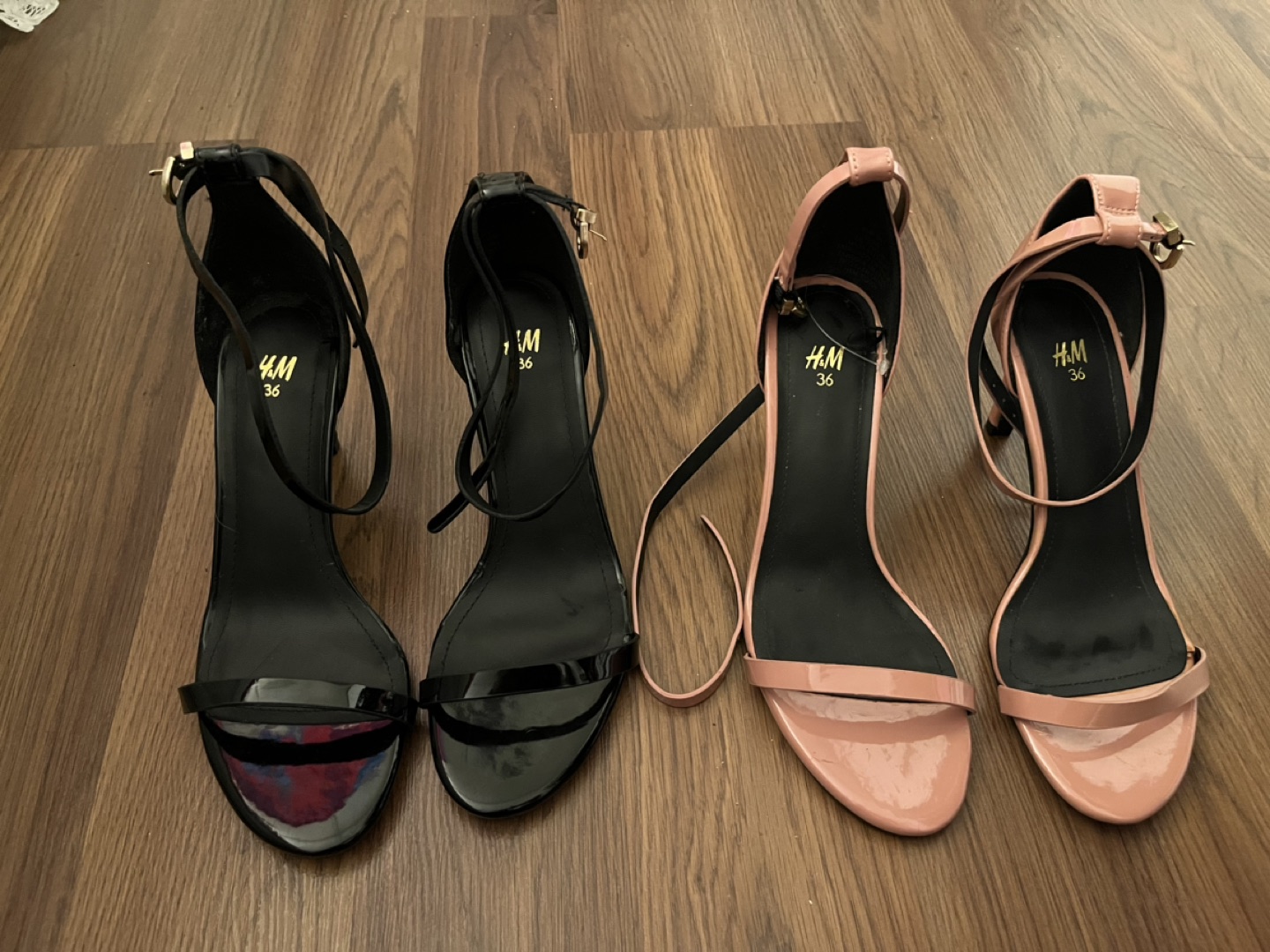 Strappy sandals - Black & Pink - 2 pairs