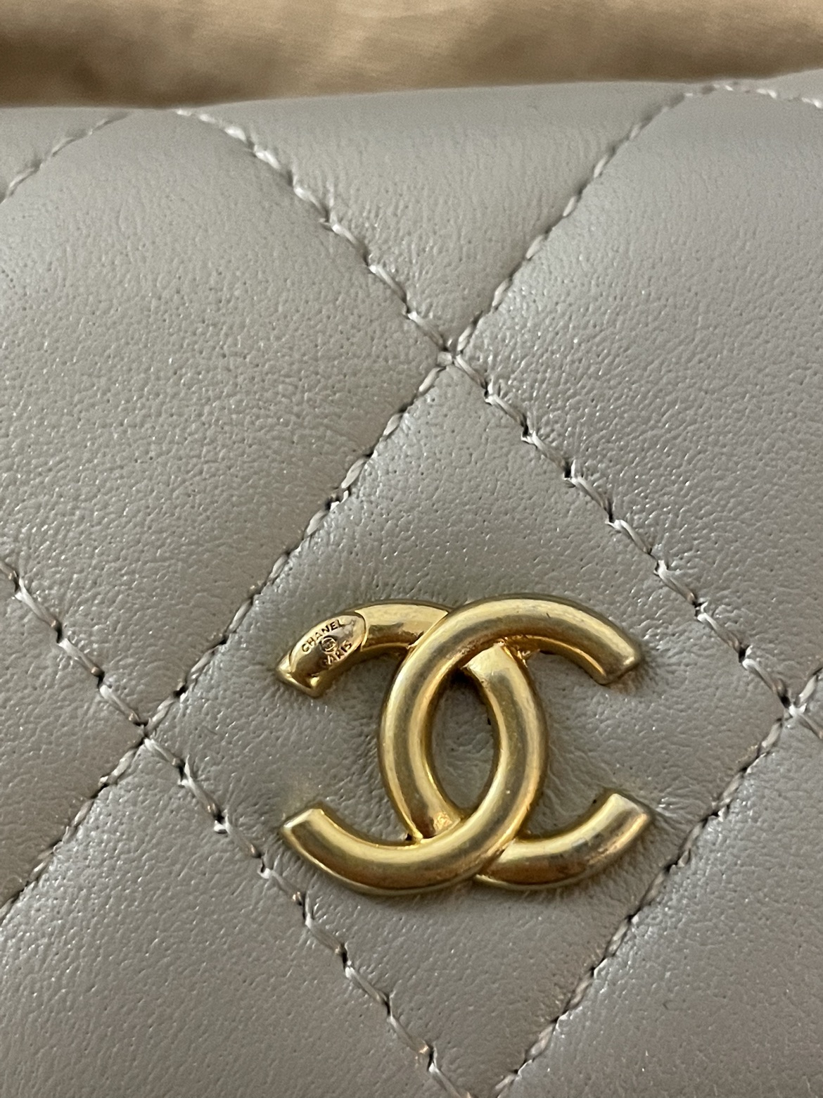 Chanel grey coco crush wallet chain - photo 4