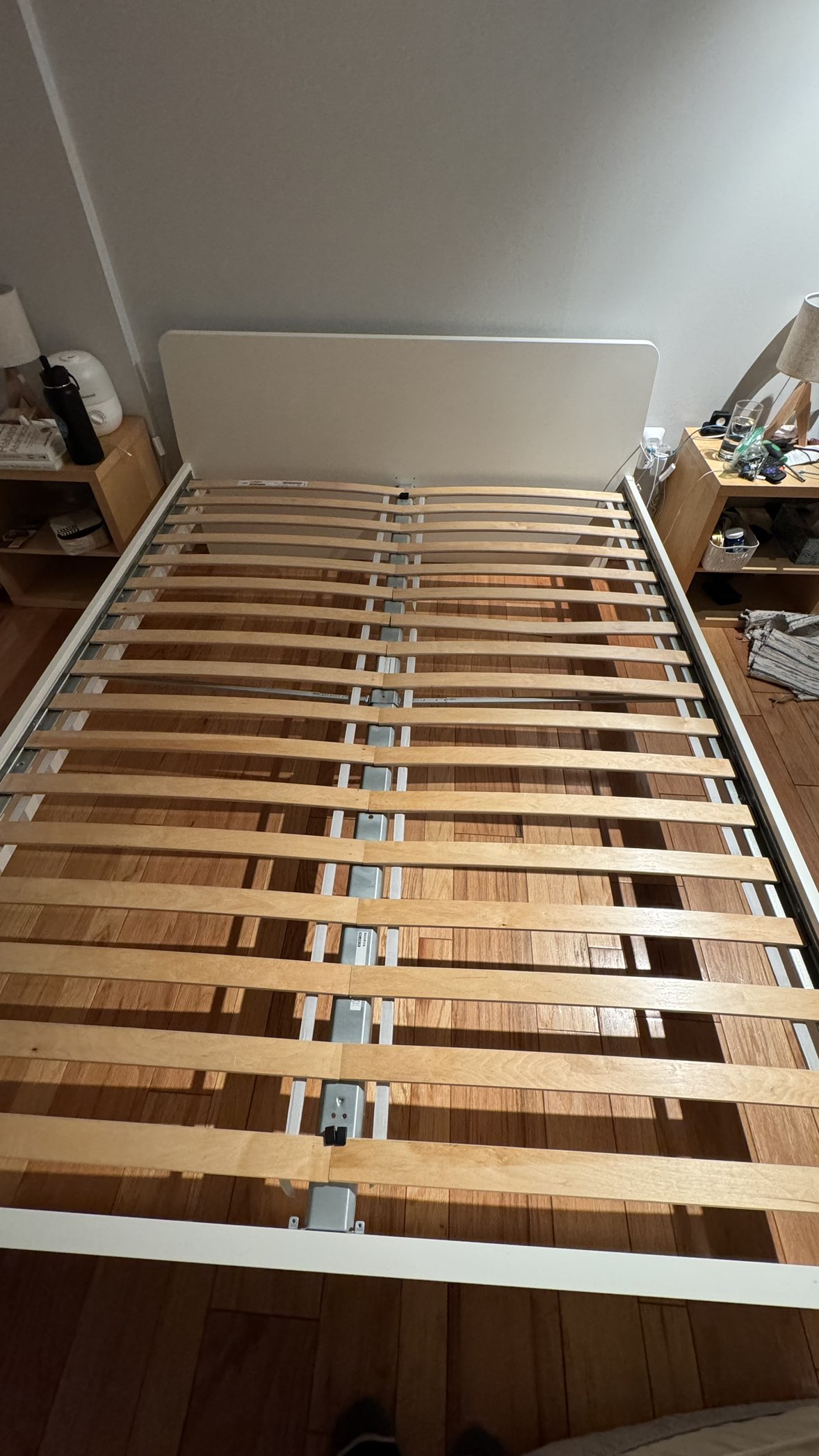 Queen bed frame  IKEA - photo 2