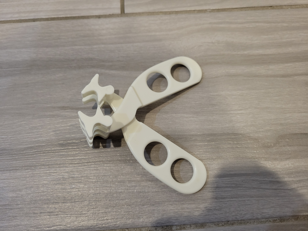 Brand New Baby Food Scissors Crush Cut Food Safe