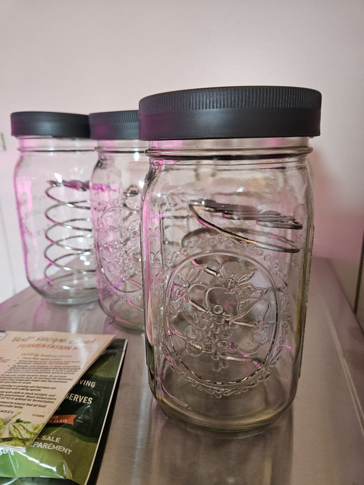 Fermentation/pickling jars + free wooden tamper - photo 2