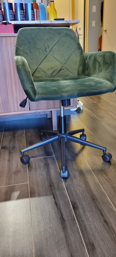 Small green velvet office chair - photo 5