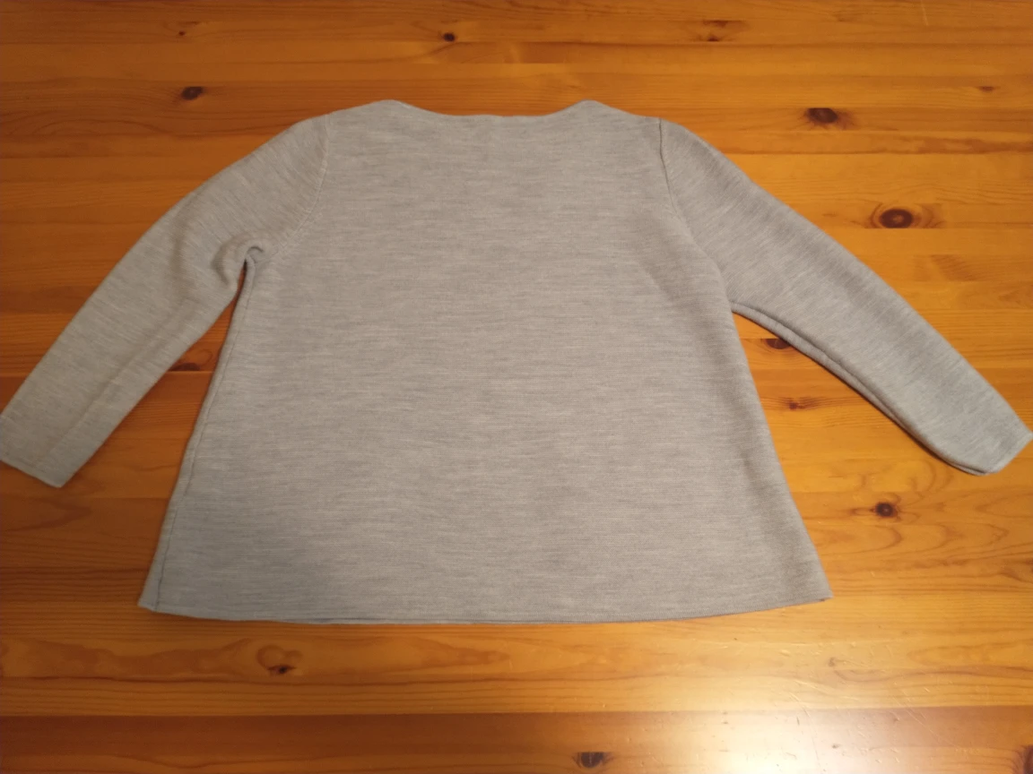 COS 100%wool grey ladies medium sweater image indicator(2)