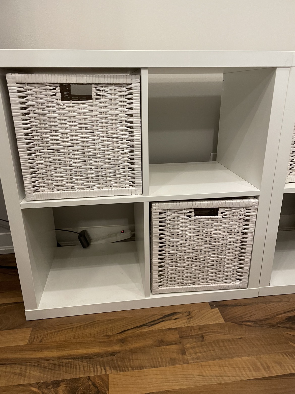 IKEA Kallax Shelving Unit + 4 Branas baskets - photo 5